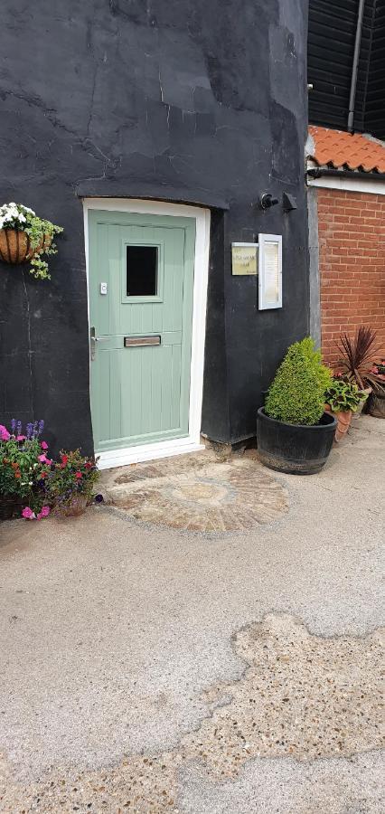 Yaxham Mill Bed & Breakfast Dereham Exterior foto